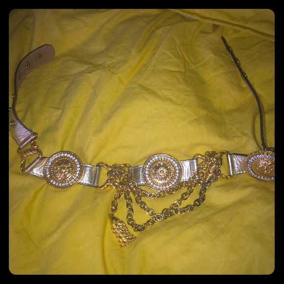 Gold and rhinestone high dollar belt altered XS - Picture 3 of 4